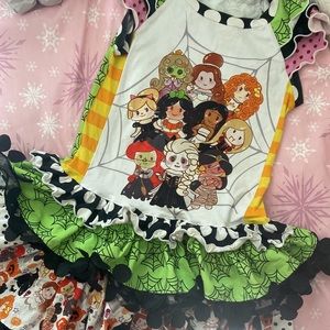 All custom Disney outfits . For certain one’s separate let me know 😁